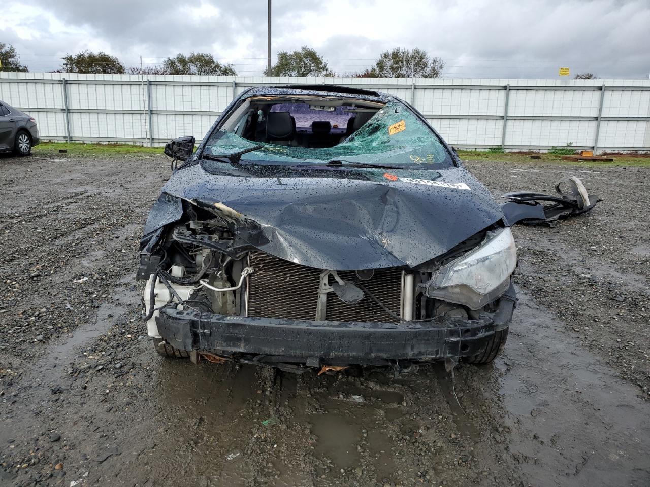 2015 TOYOTA COROLLA