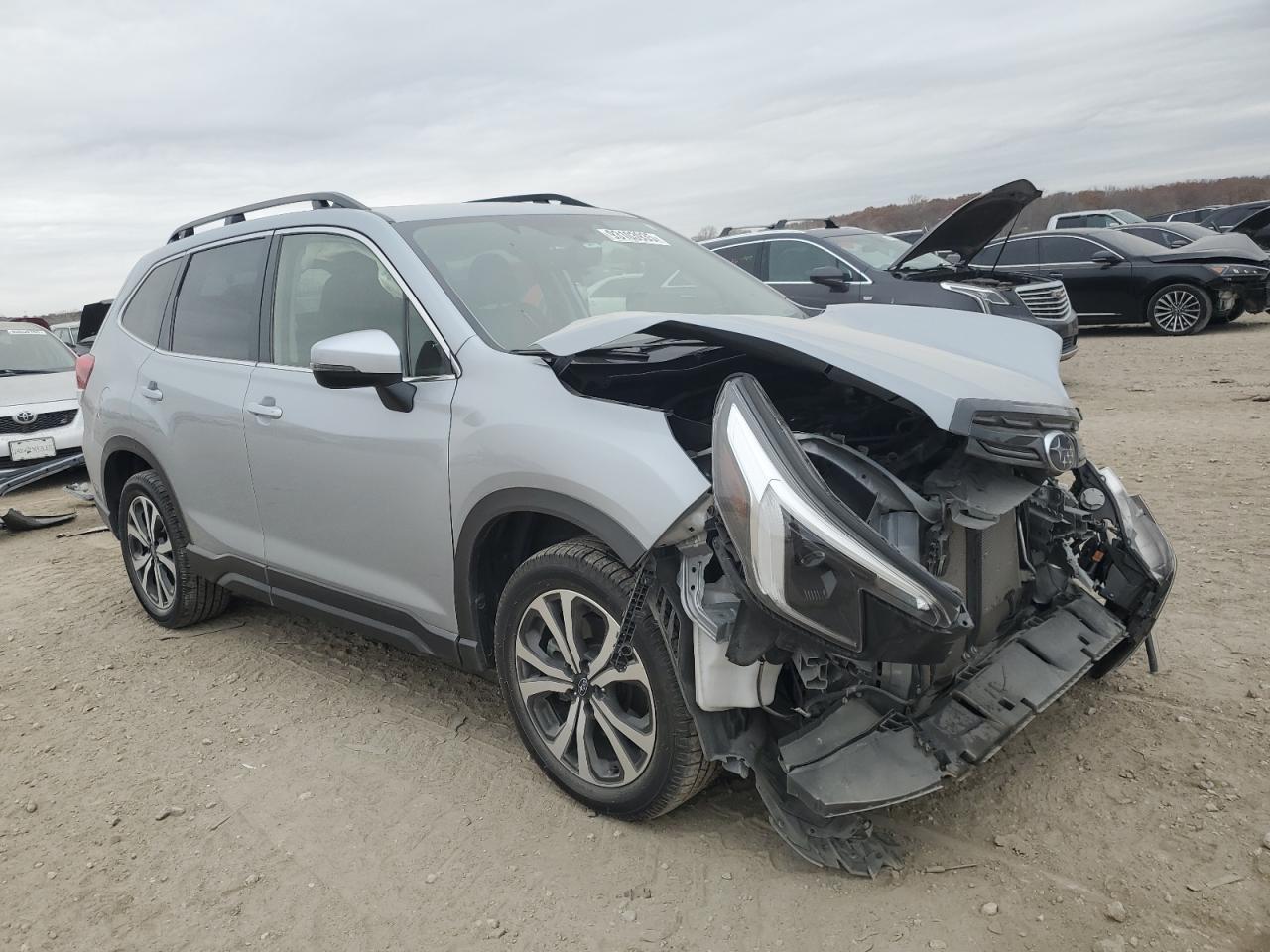 2024 SUBARU FORESTER