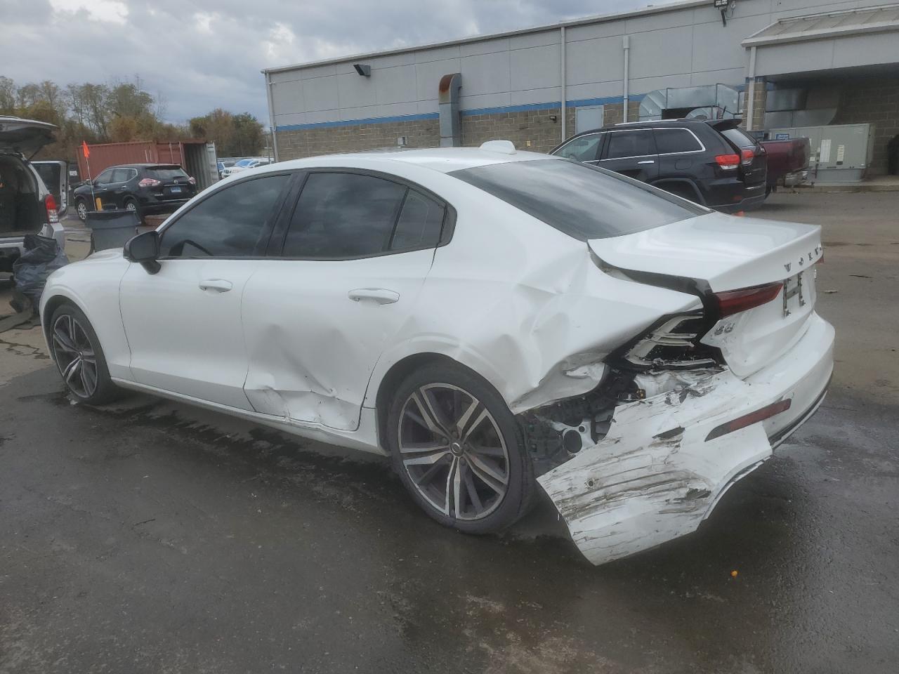 2019 VOLVO S60