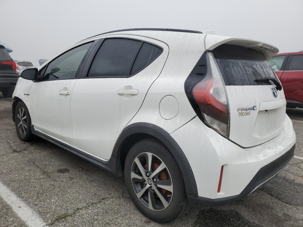 2018 TOYOTA Prius c