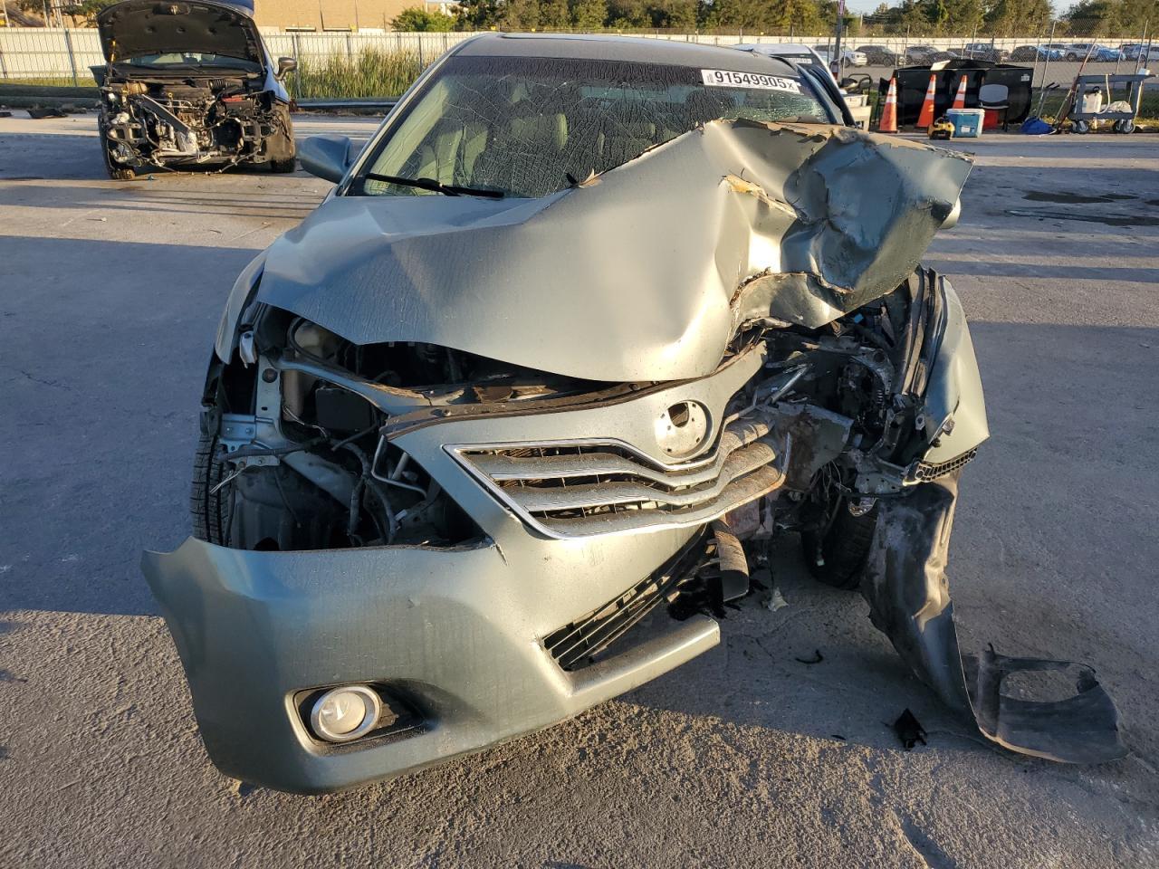 2011 TOYOTA CAMRY