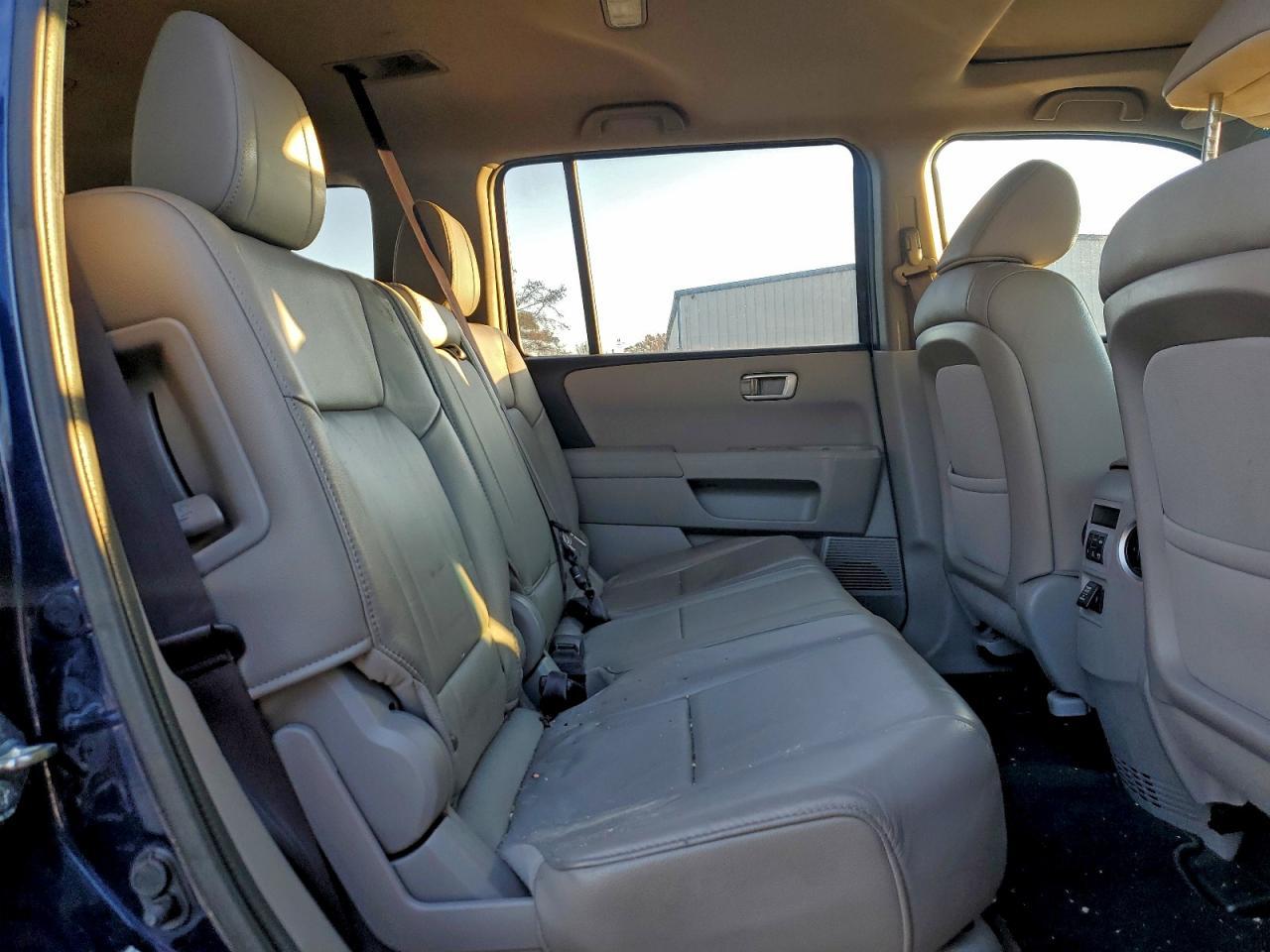 2015 HONDA PILOT
