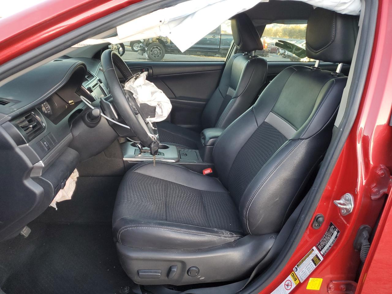 2014 TOYOTA CAMRY
