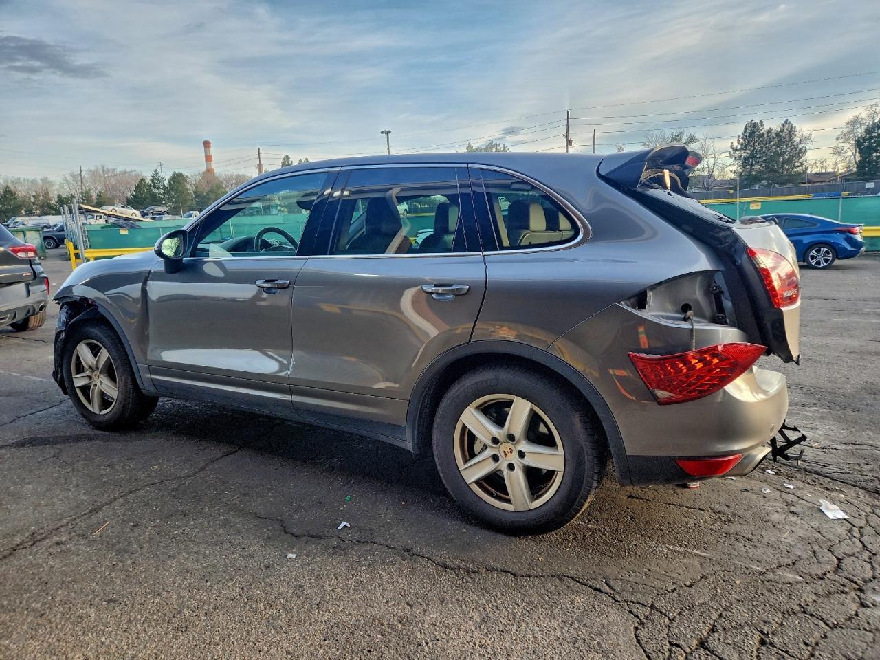 2013 PORSCHE CAYENNE