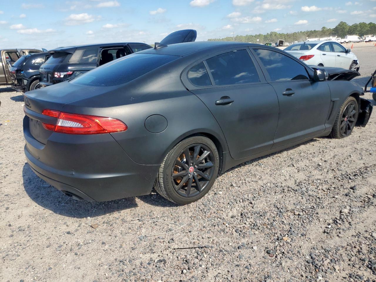 2014 JAGUAR XF