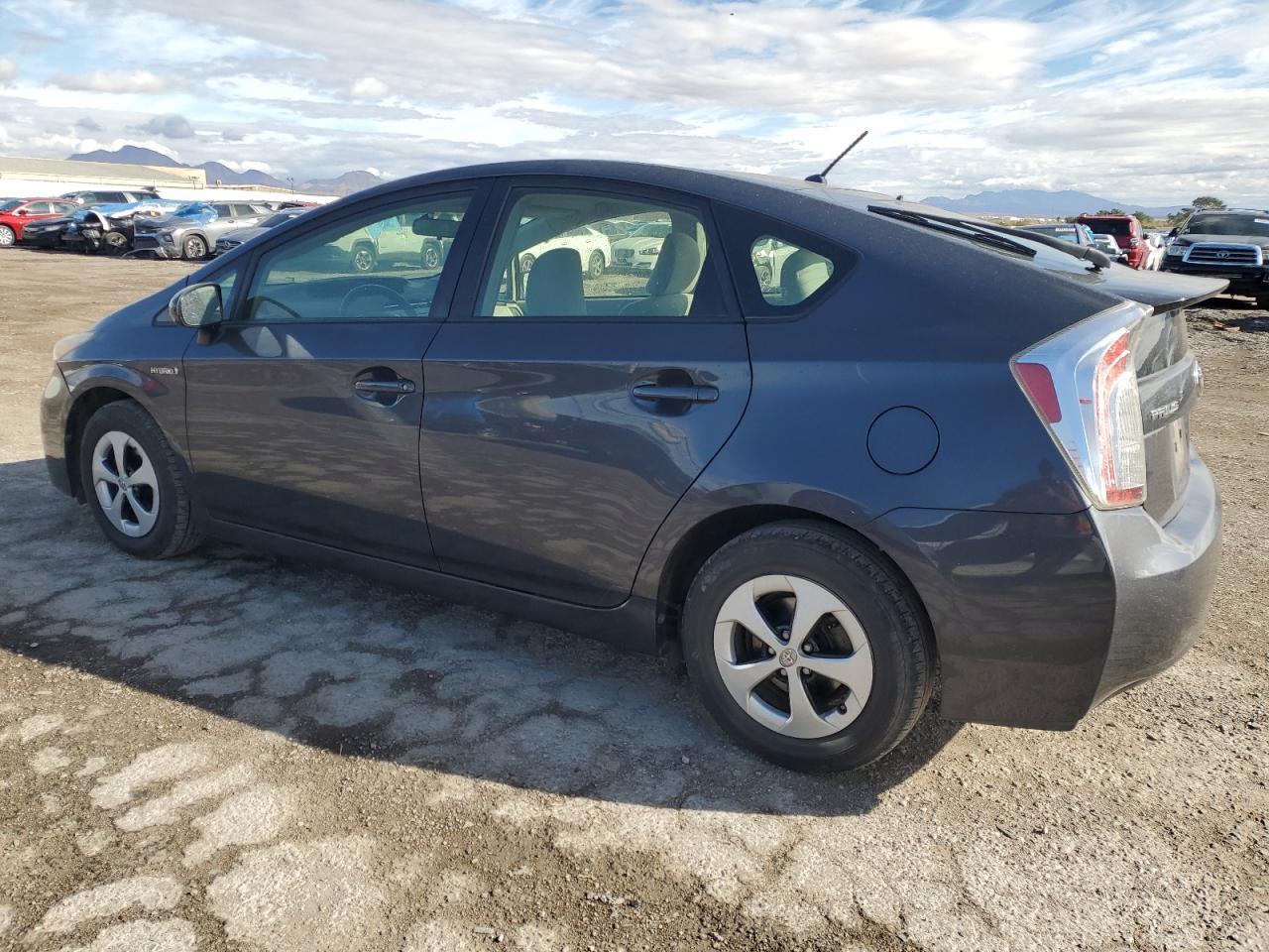 2013 TOYOTA PRIUS