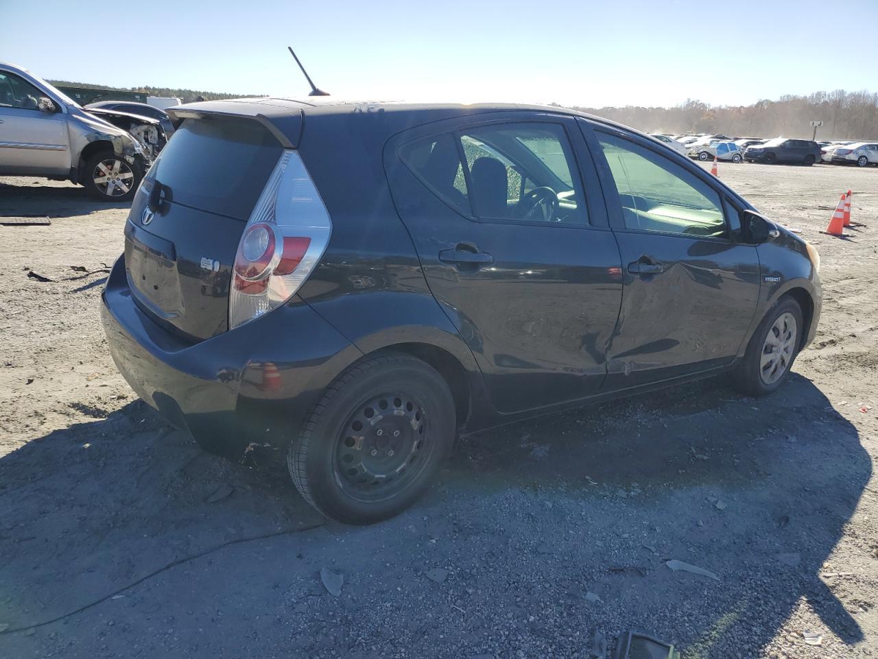 2013 TOYOTA Prius c