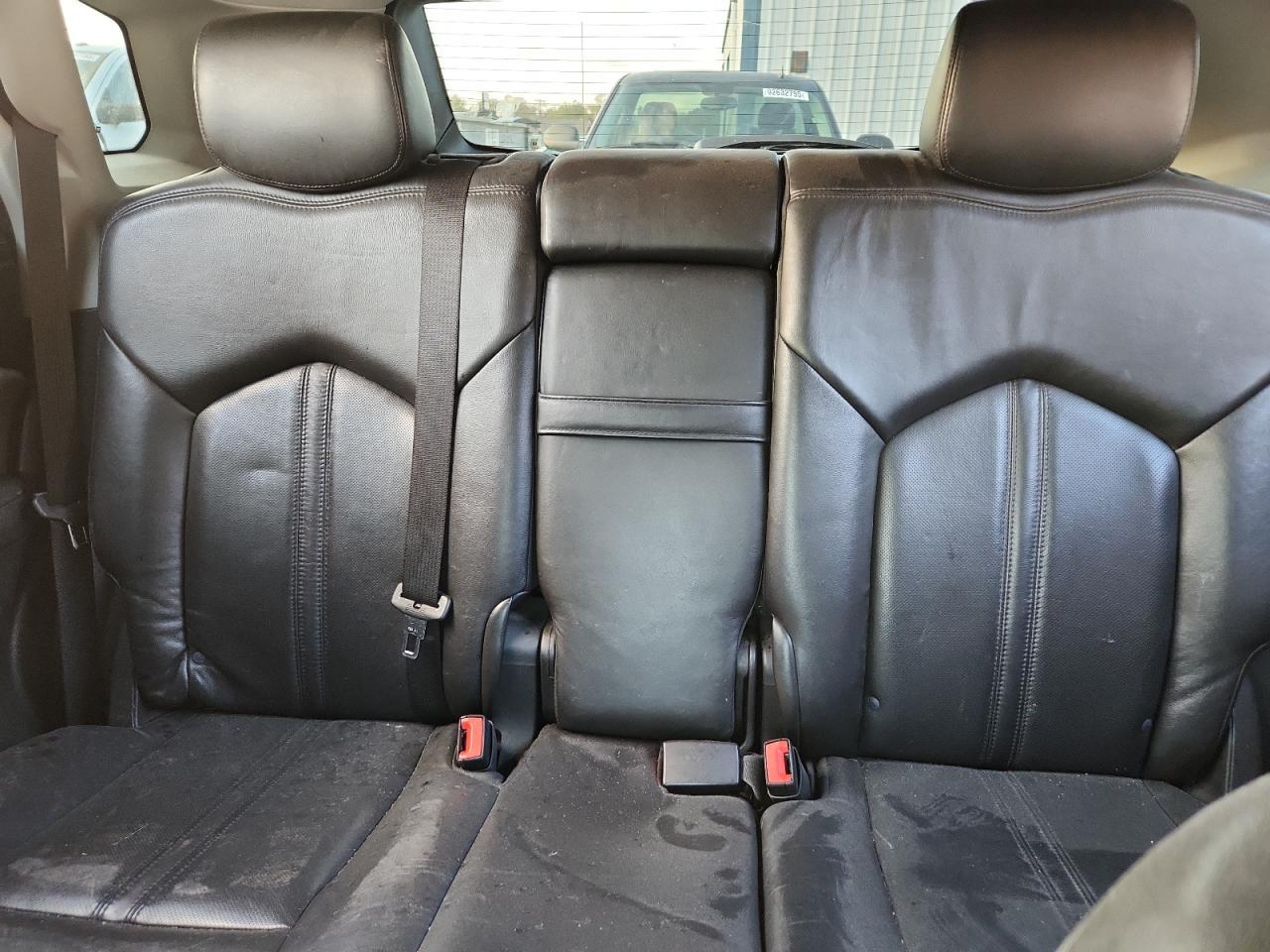 2010 CADILLAC SRX