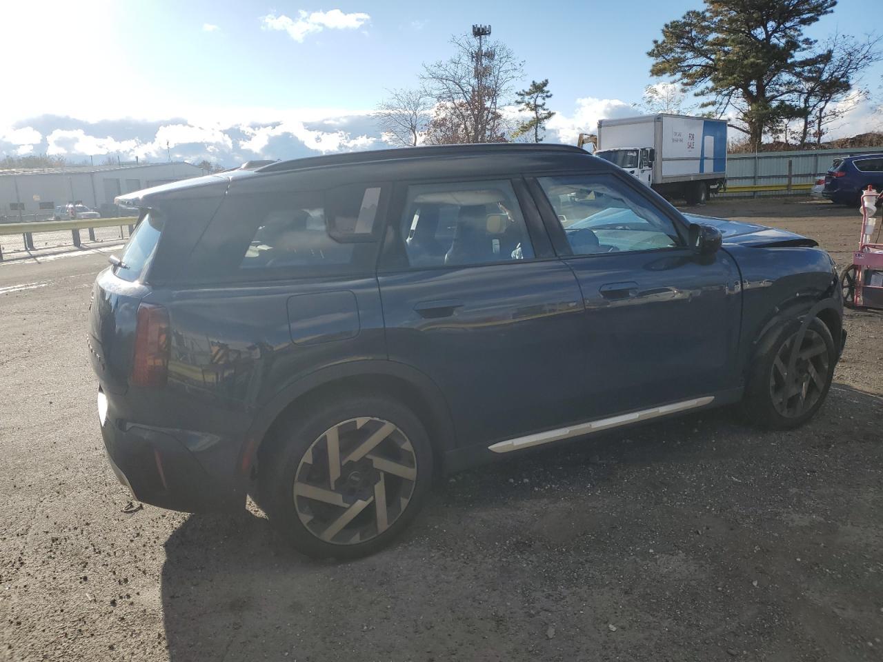 2025 MINI Countryman