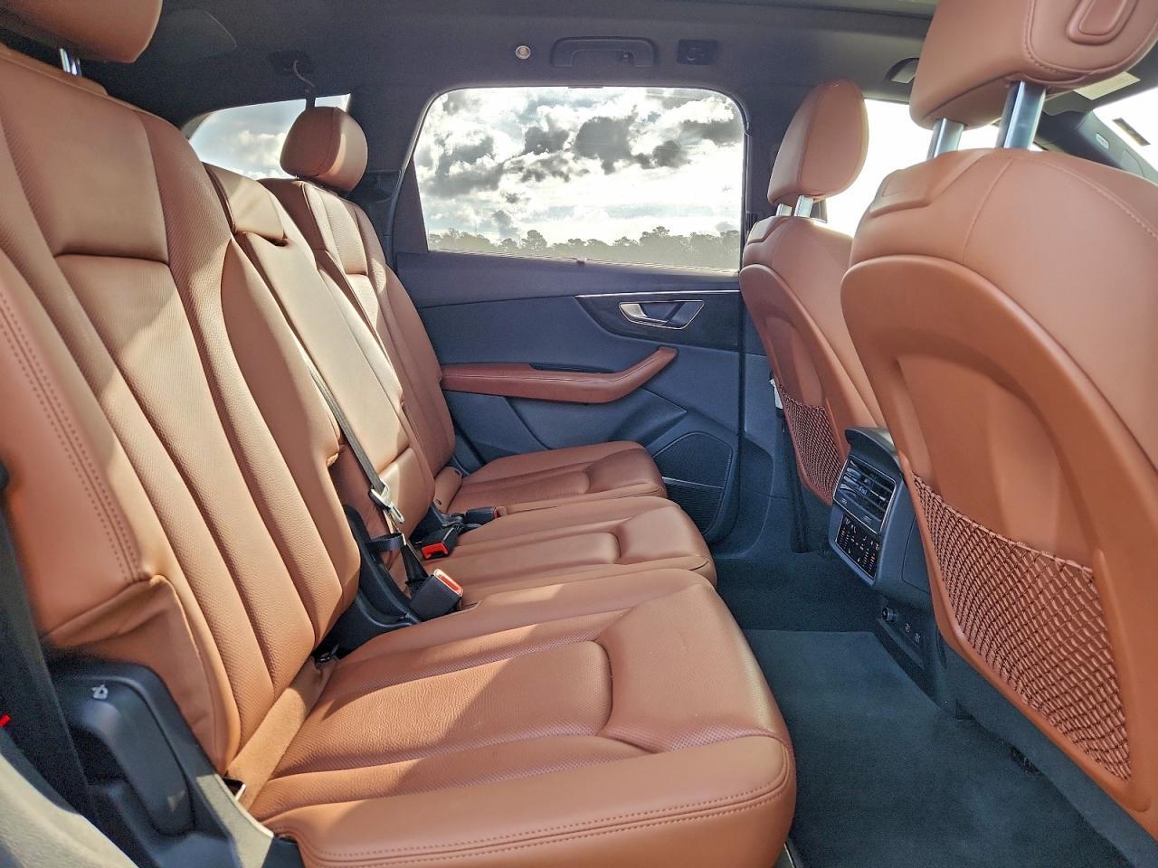 2021 AUDI Q7