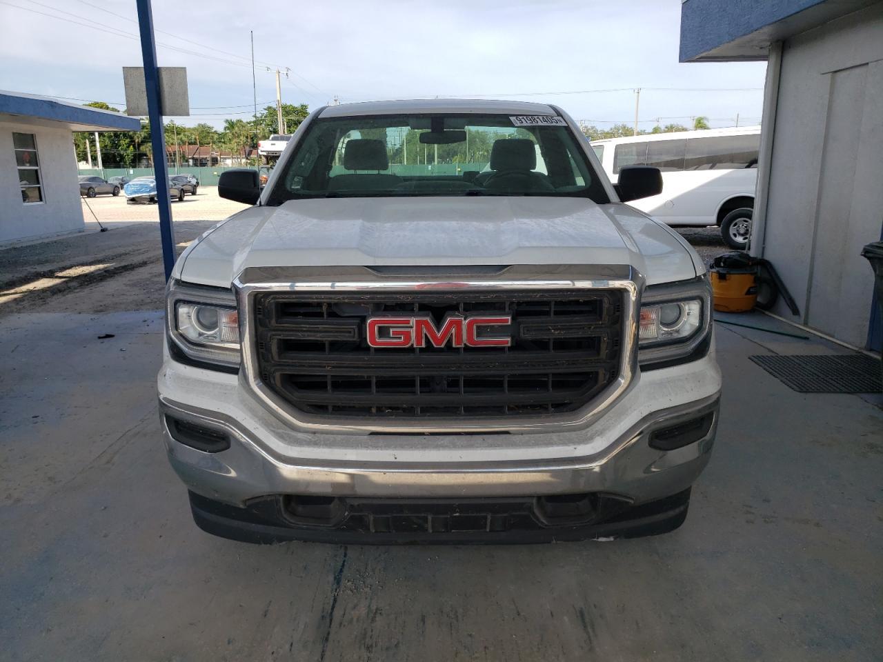 2018 GMC Sierra