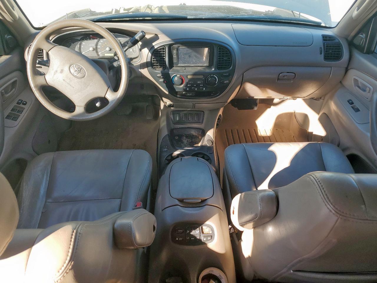 2006 TOYOTA Sequoia