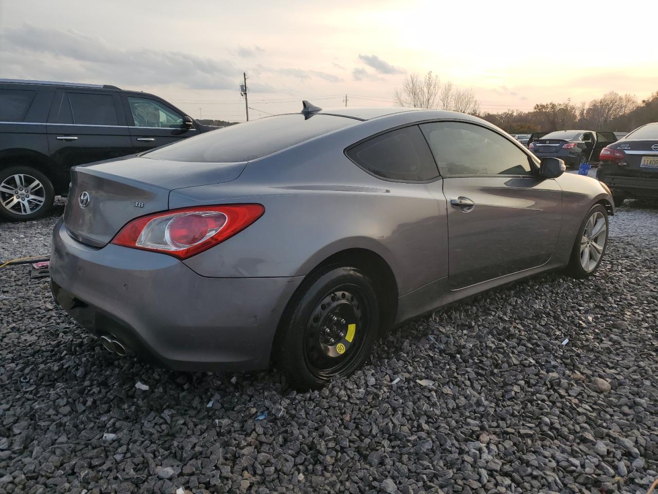 2010 HYUNDAI GENESIS