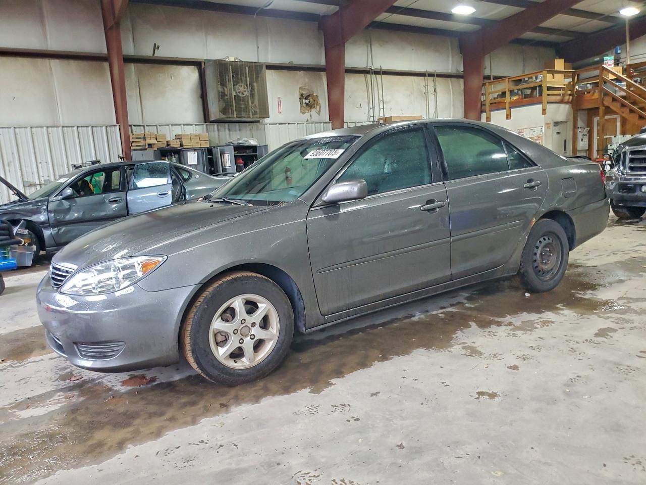 2005 TOYOTA CAMRY