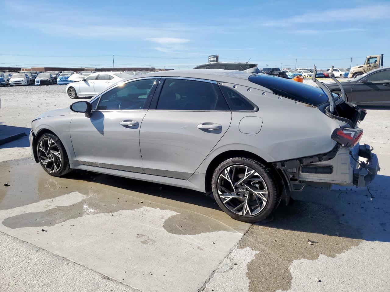 2025 KIA K5