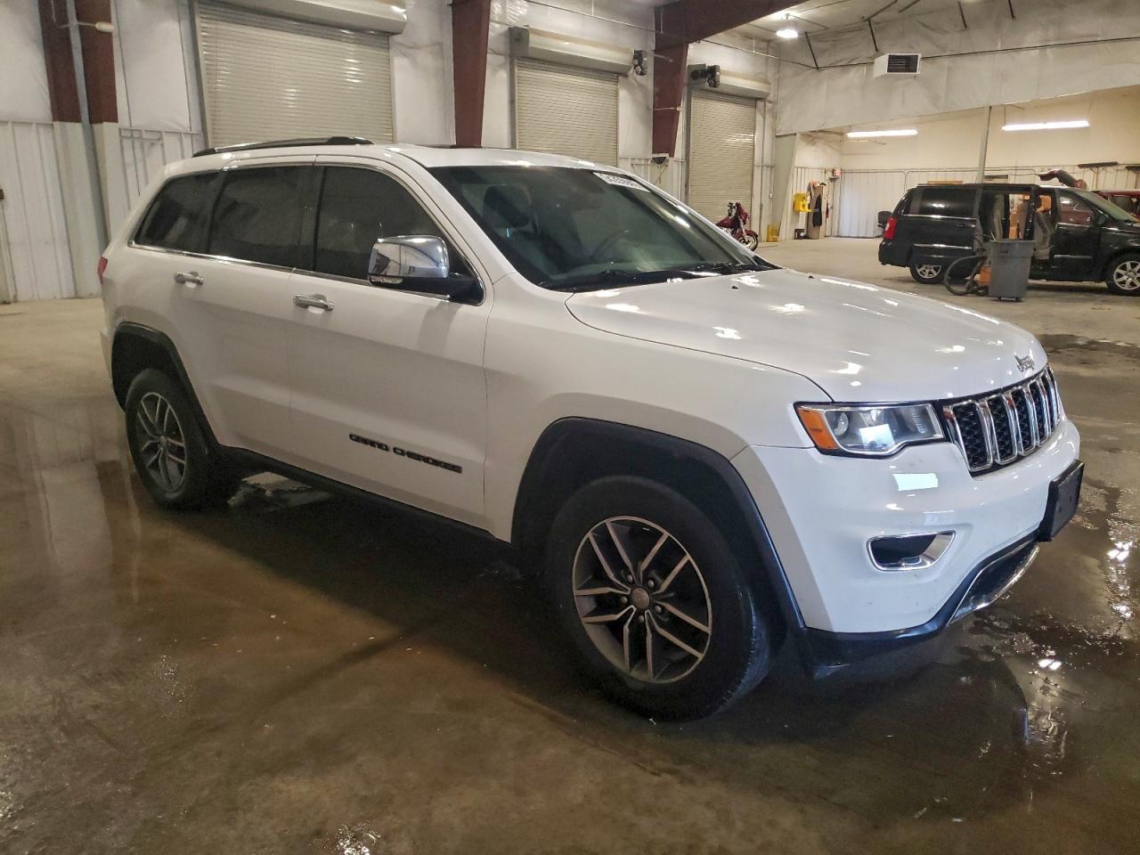 2017 JEEP Grand Cherokee