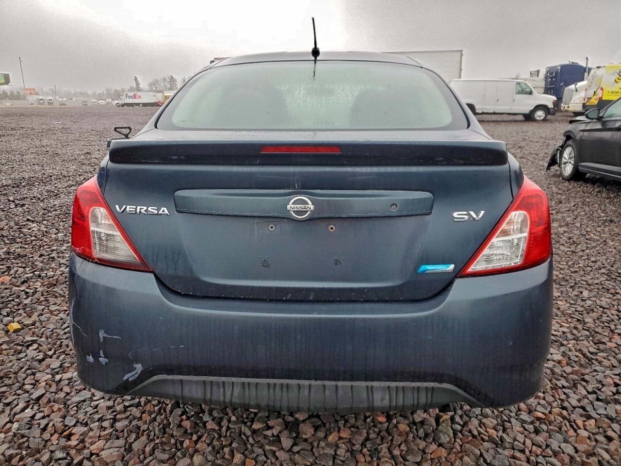 2016 NISSAN VERSA
