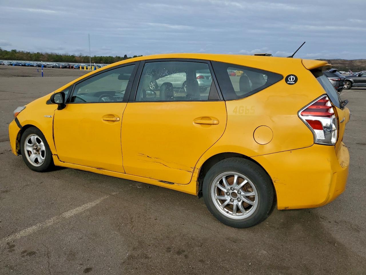 2016 TOYOTA PRIUS V
