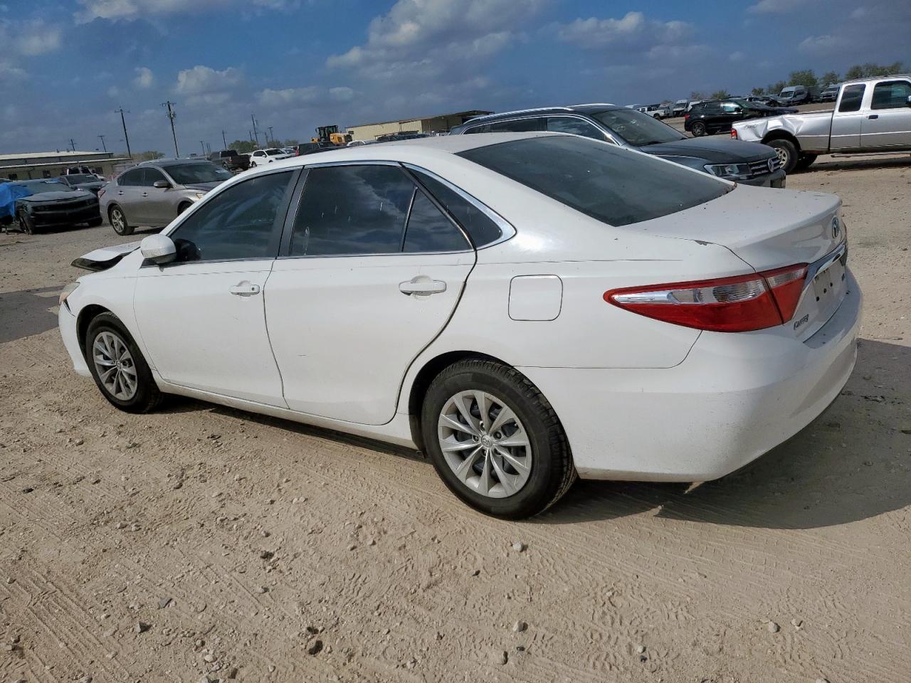 2015 TOYOTA CAMRY