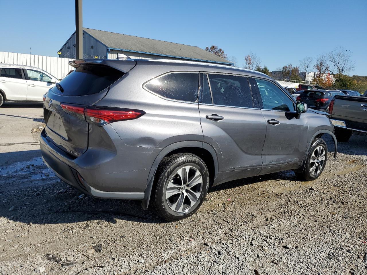 2021 TOYOTA HIGHLANDER