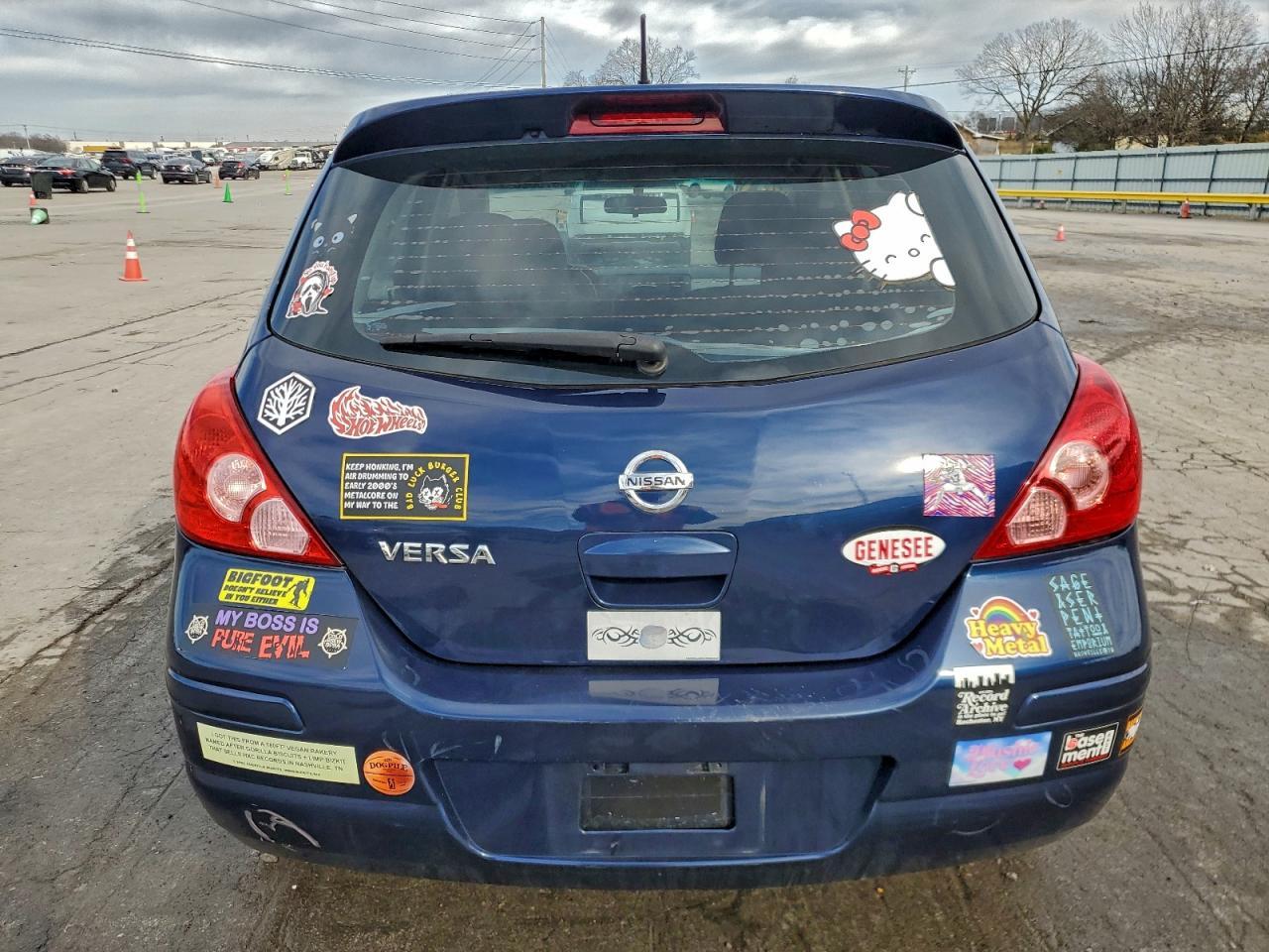 2012 NISSAN VERSA