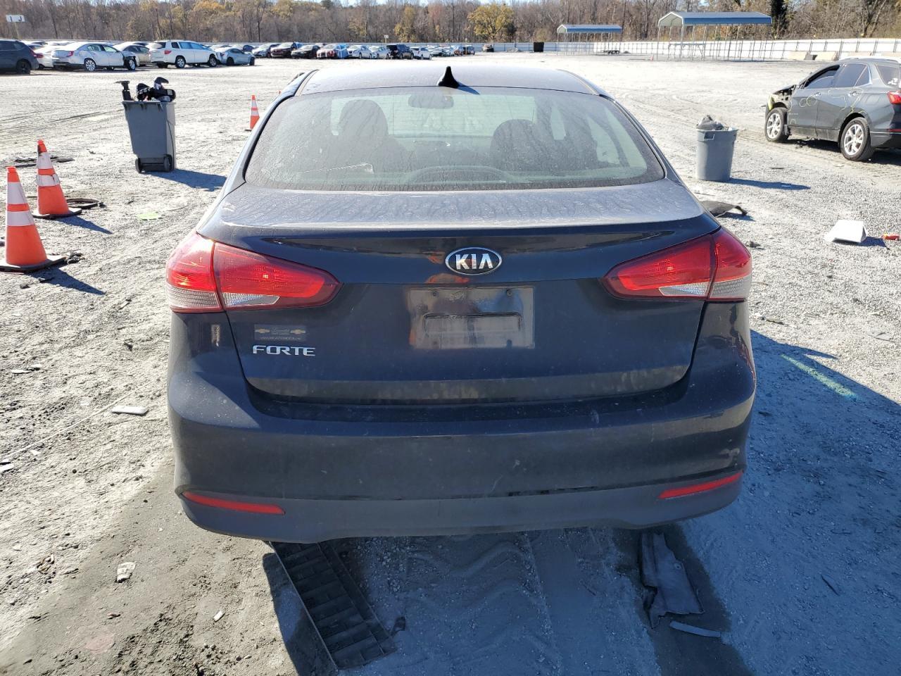 2017 KIA FORTE