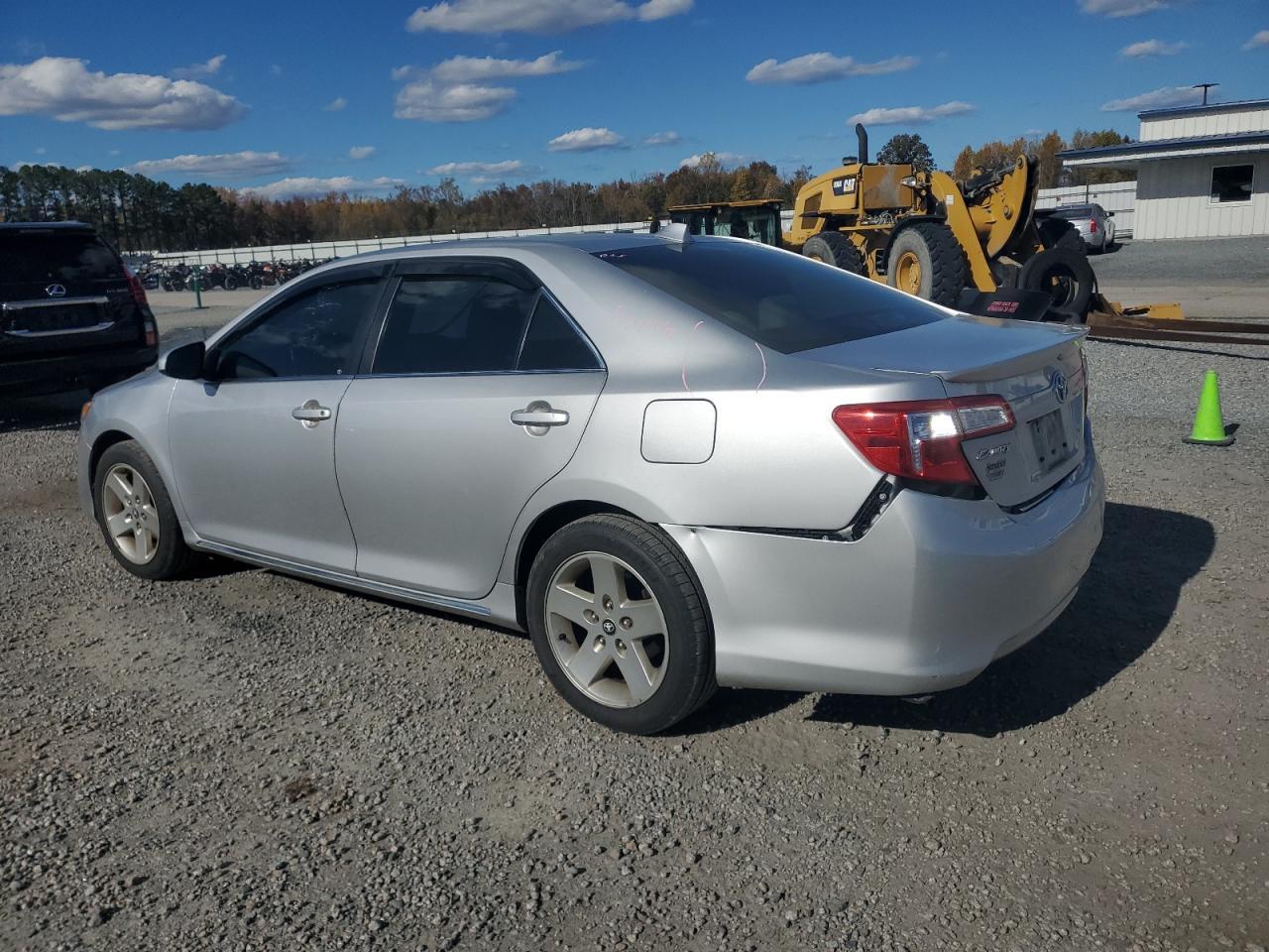 2014 TOYOTA CAMRY