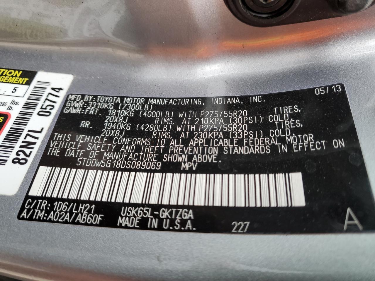 2013 TOYOTA Sequoia