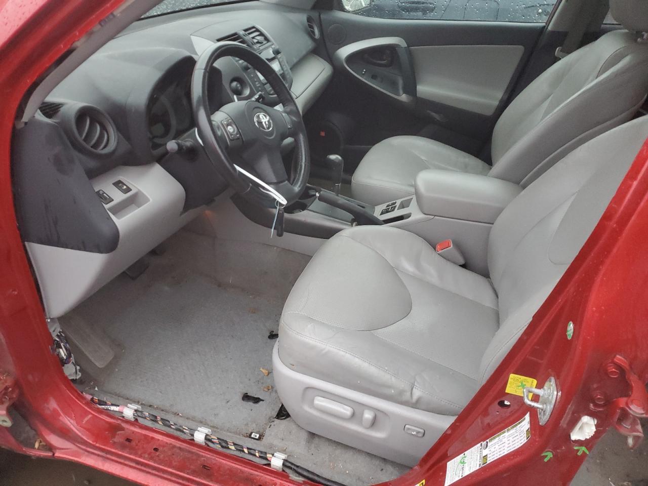 2011 TOYOTA RAV4