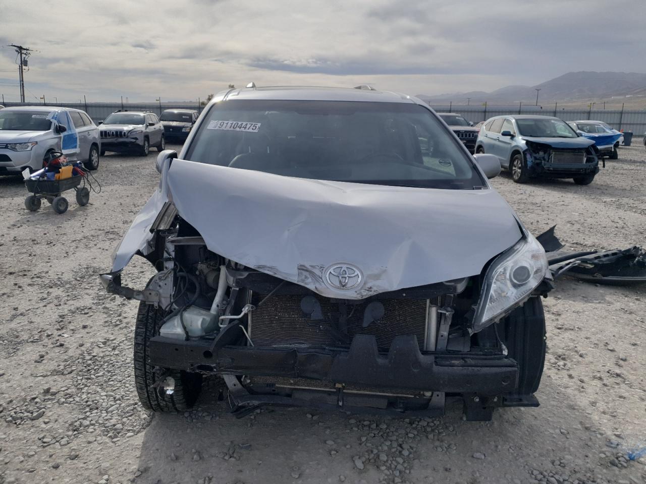 2015 TOYOTA SIENNA