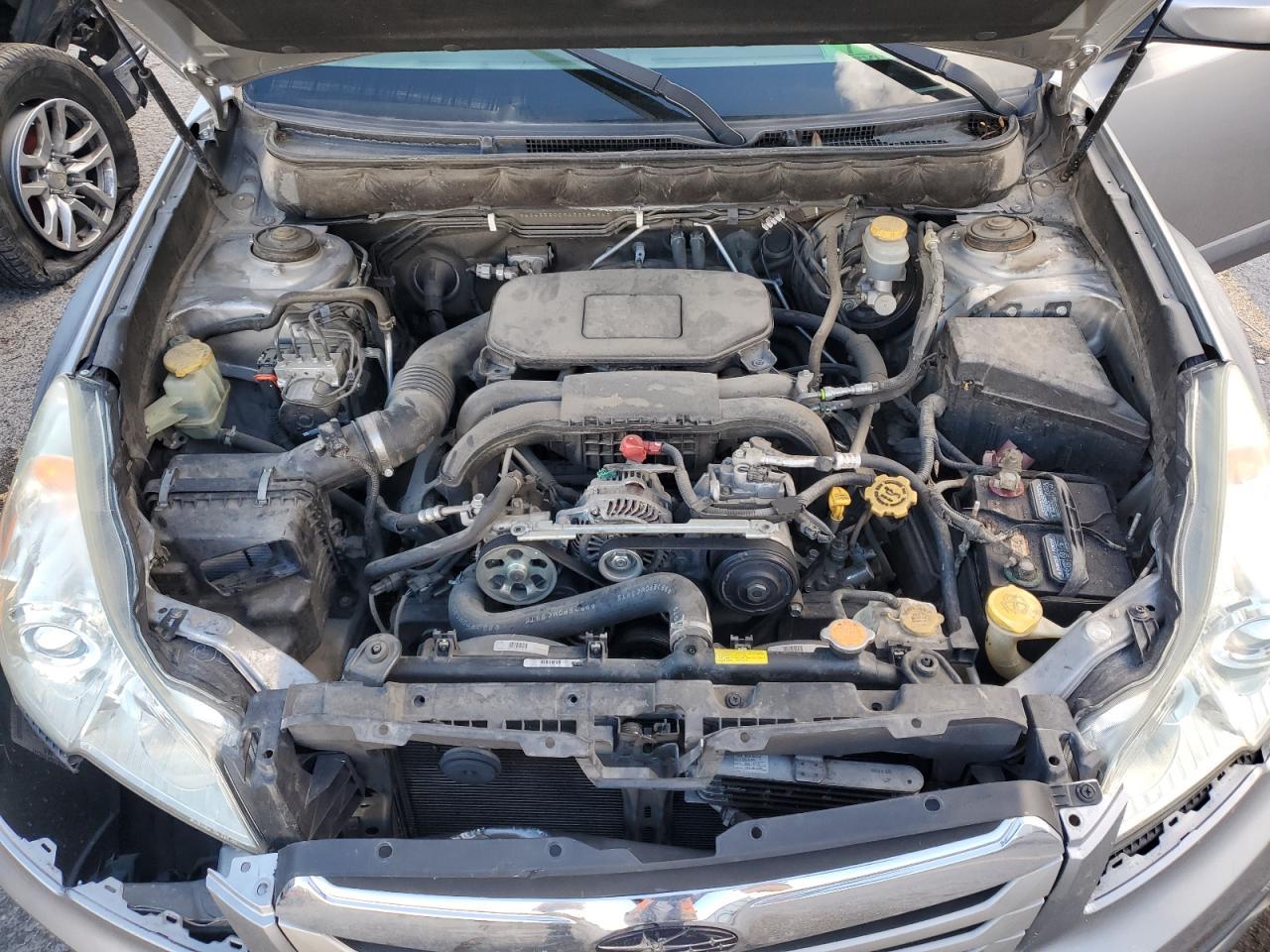 2010 SUBARU Outback