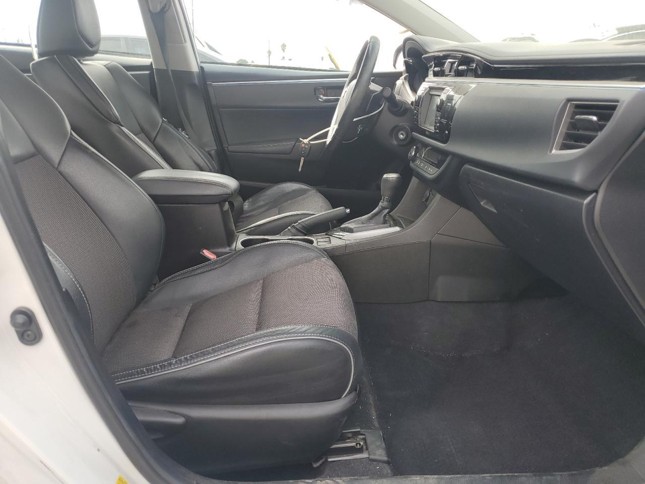 2016 TOYOTA COROLLA