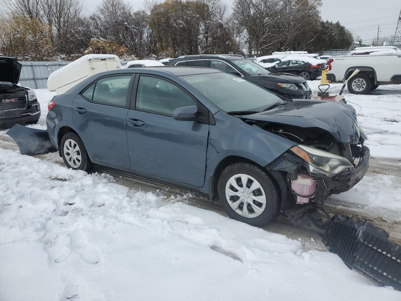 2015 TOYOTA COROLLA