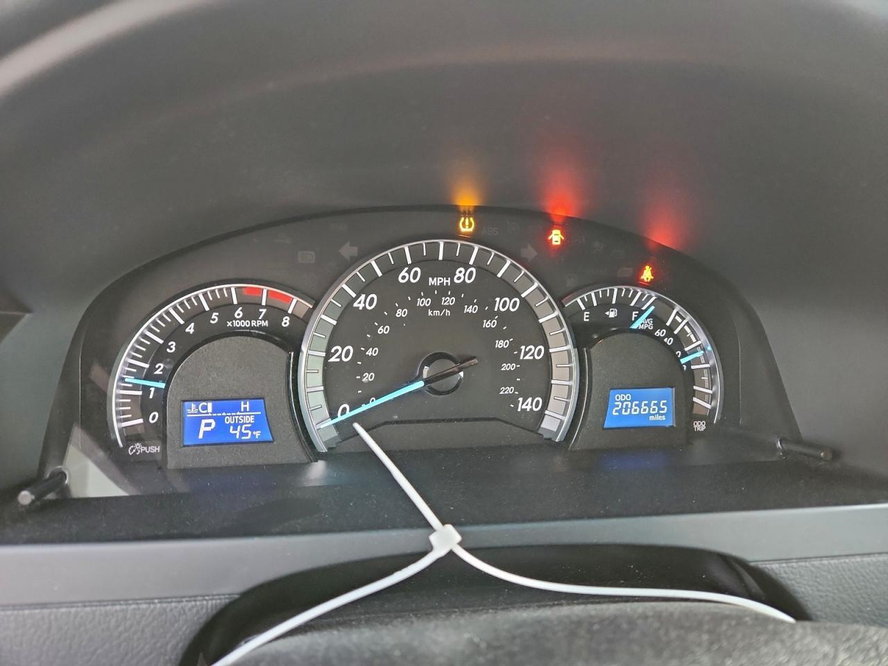 2014 TOYOTA CAMRY