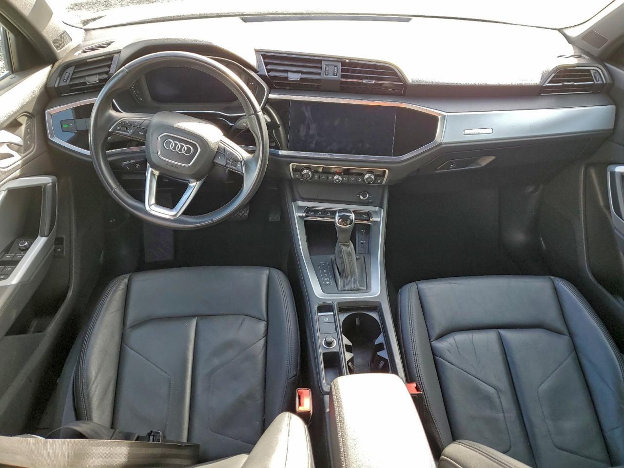 2019 AUDI Q3