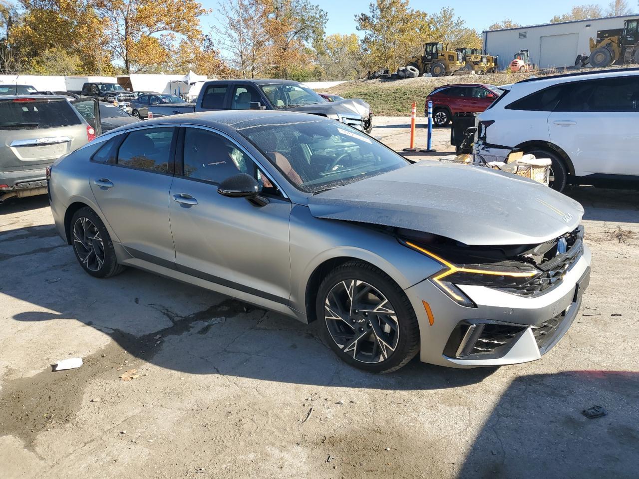 2025 KIA K5