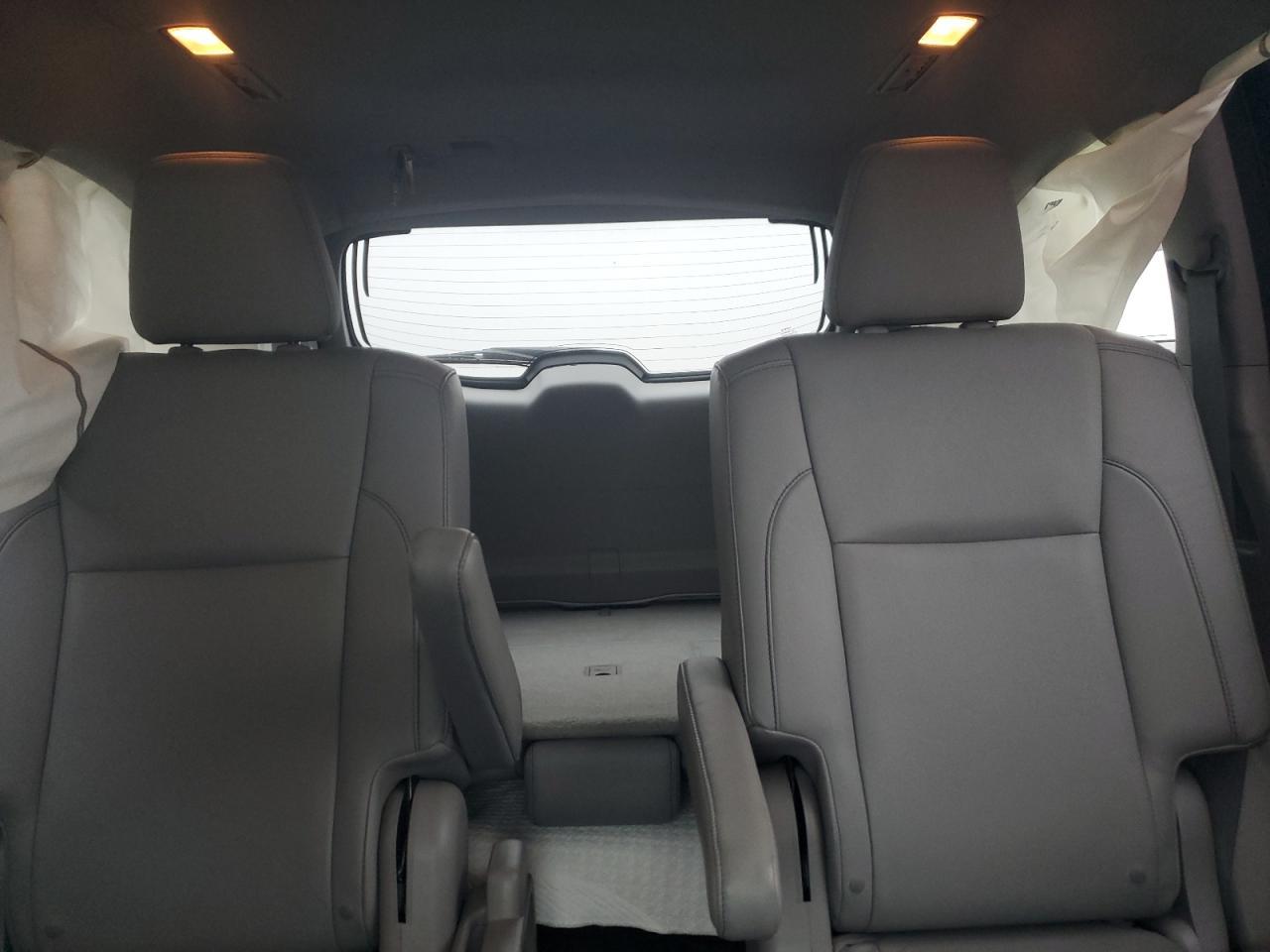 2014 TOYOTA HIGHLANDER
