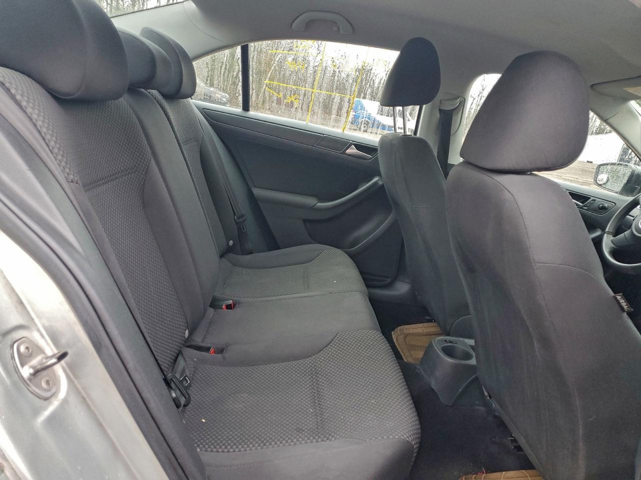 2012 VOLKSWAGEN JETTA