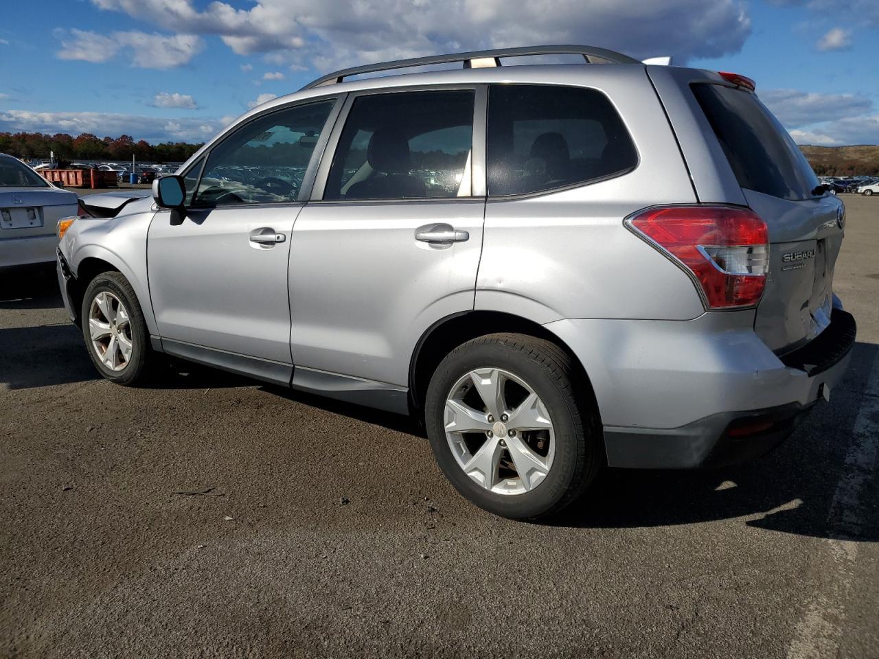 2016 SUBARU FORESTER