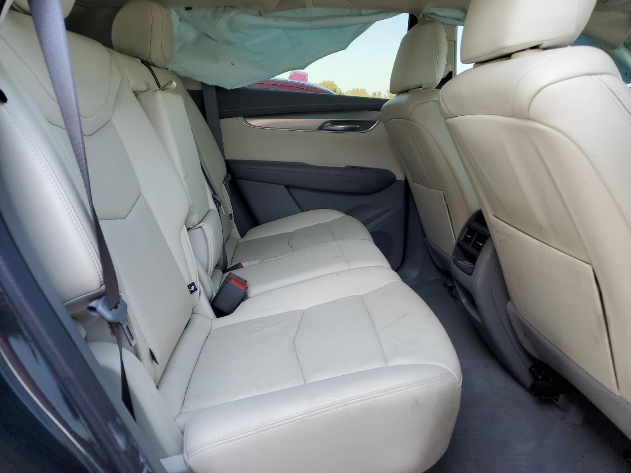 2022 CADILLAC XT5