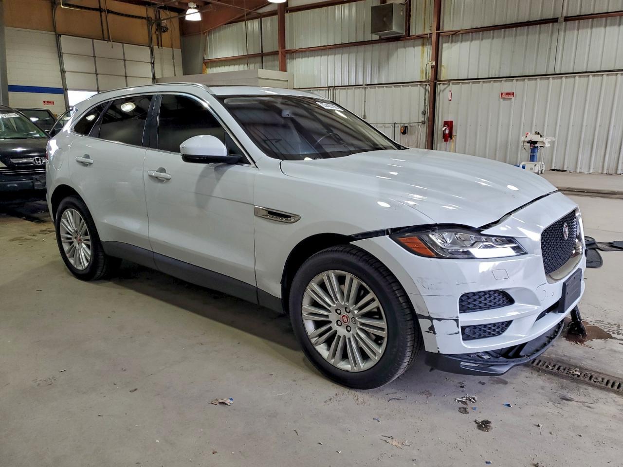 2018 JAGUAR F-Pace