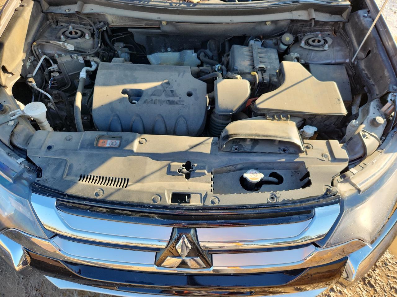 2018 MITSUBISHI outlander