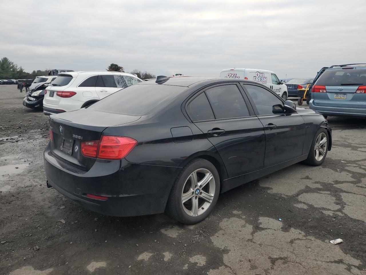 2013 BMW 3 SERIES
