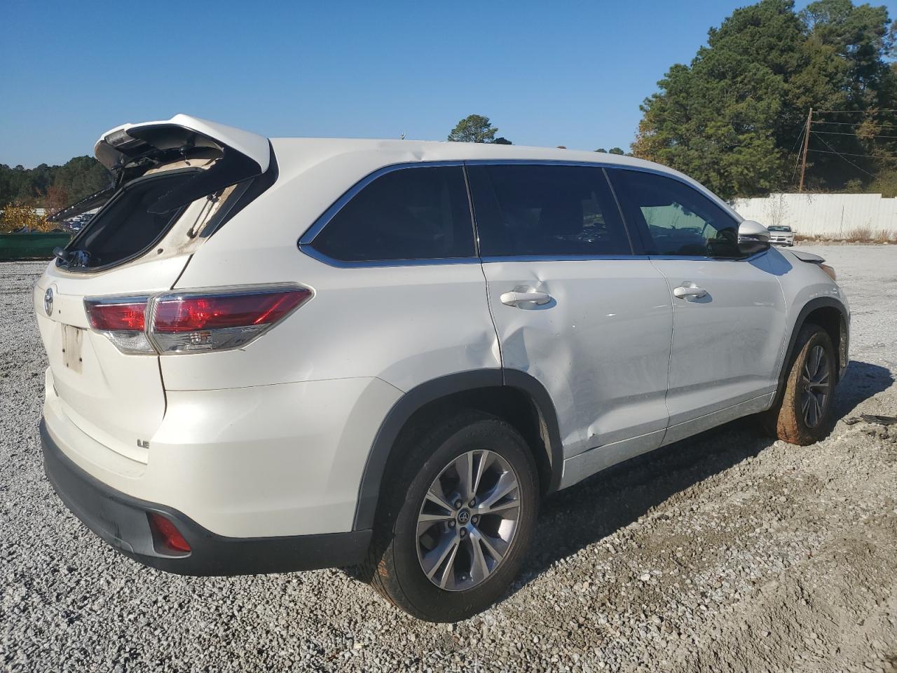 2016 TOYOTA HIGHLANDER