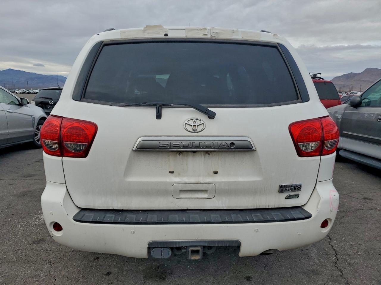 2017 TOYOTA Sequoia