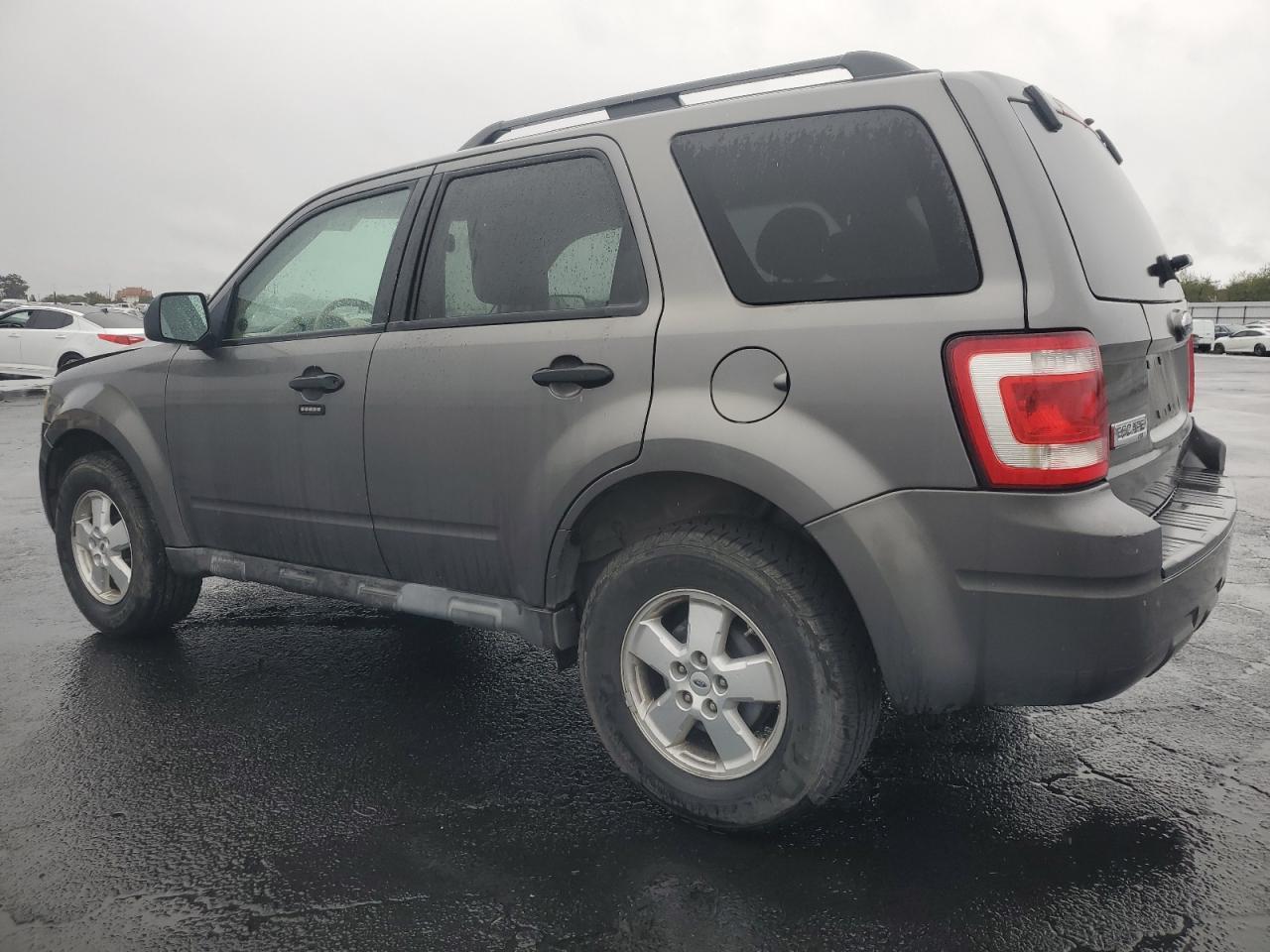 2009 FORD ESCAPE