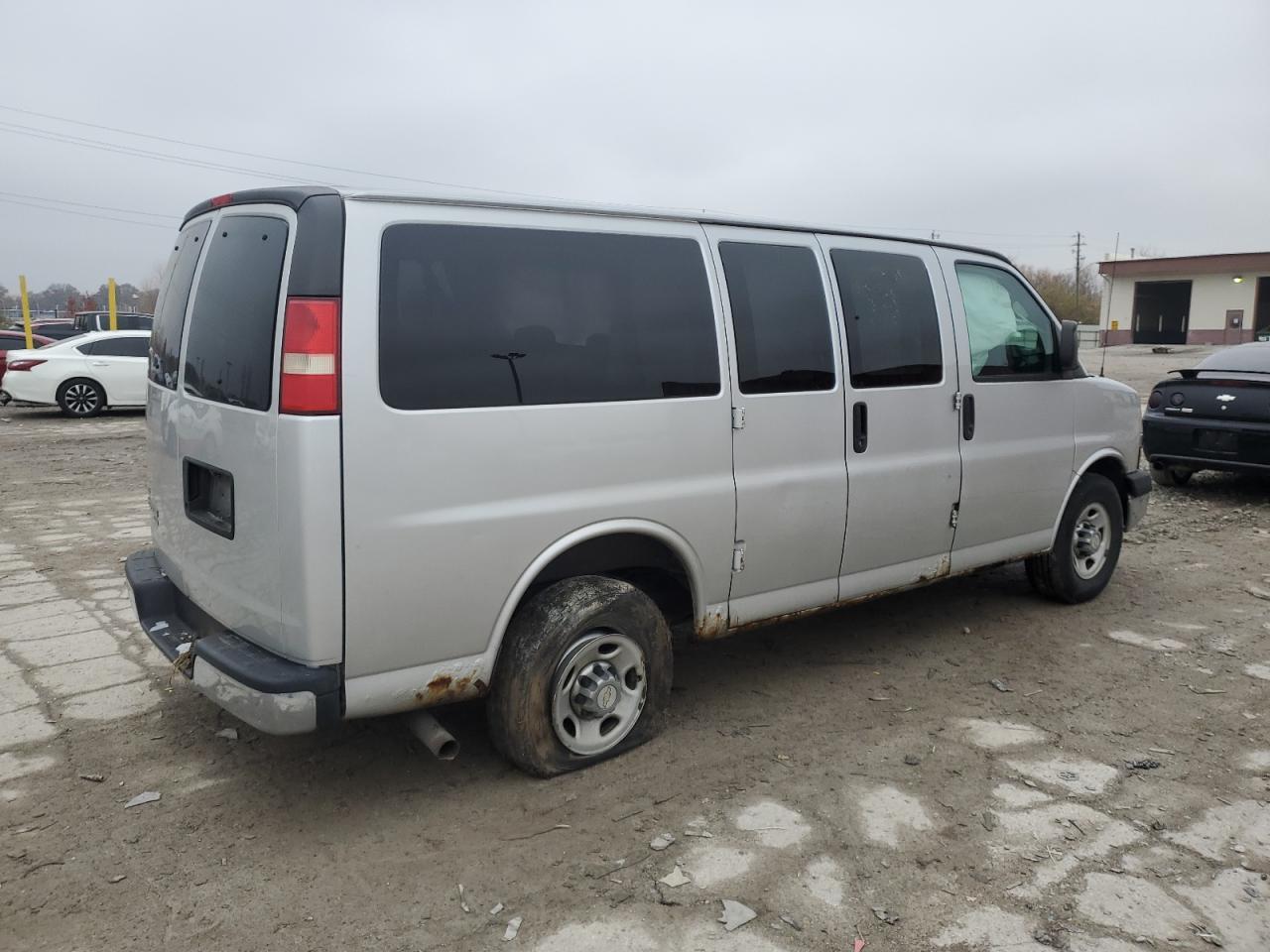 2011 CHEVROLET EXPRESS 2500