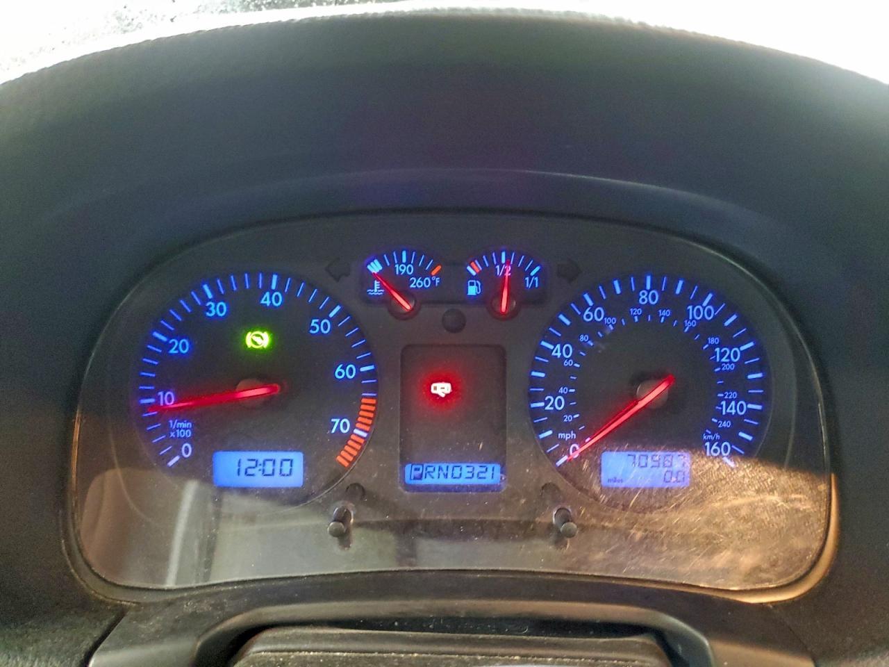 2002 VOLKSWAGEN GOLF