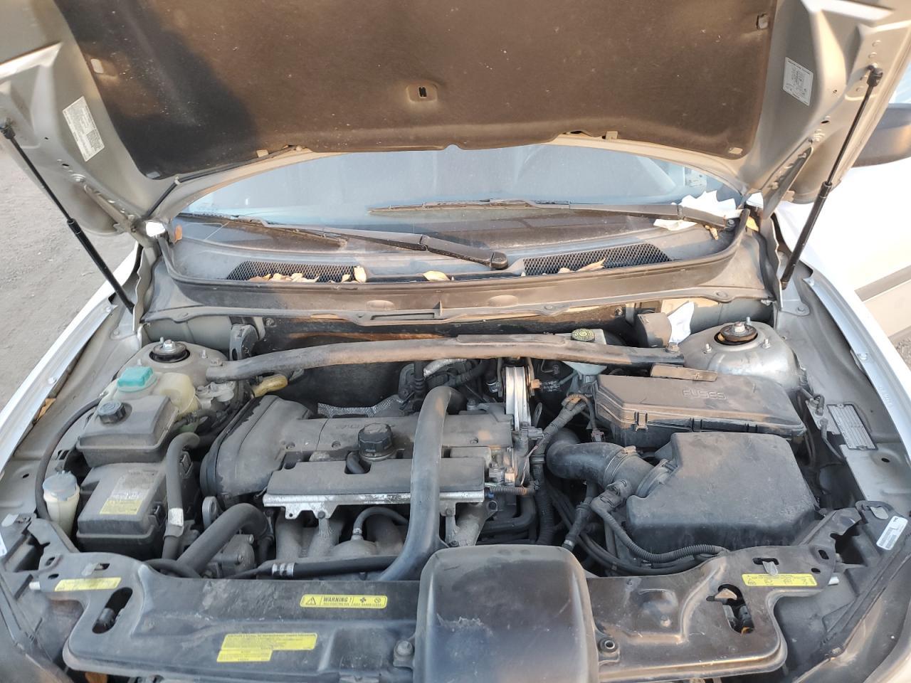 2004 VOLVO XC90