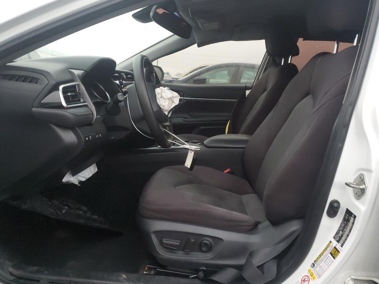 2018 TOYOTA CAMRY